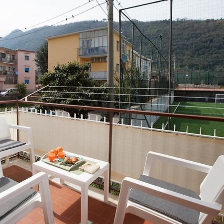 Estate4Home - Casa Luigino Сант'Анджелло Экстерьер фото