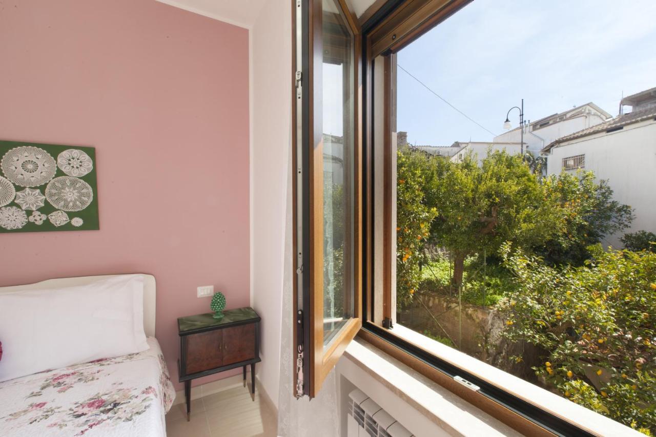Estate4Home - Casa Luigino Сант'Анджелло Экстерьер фото