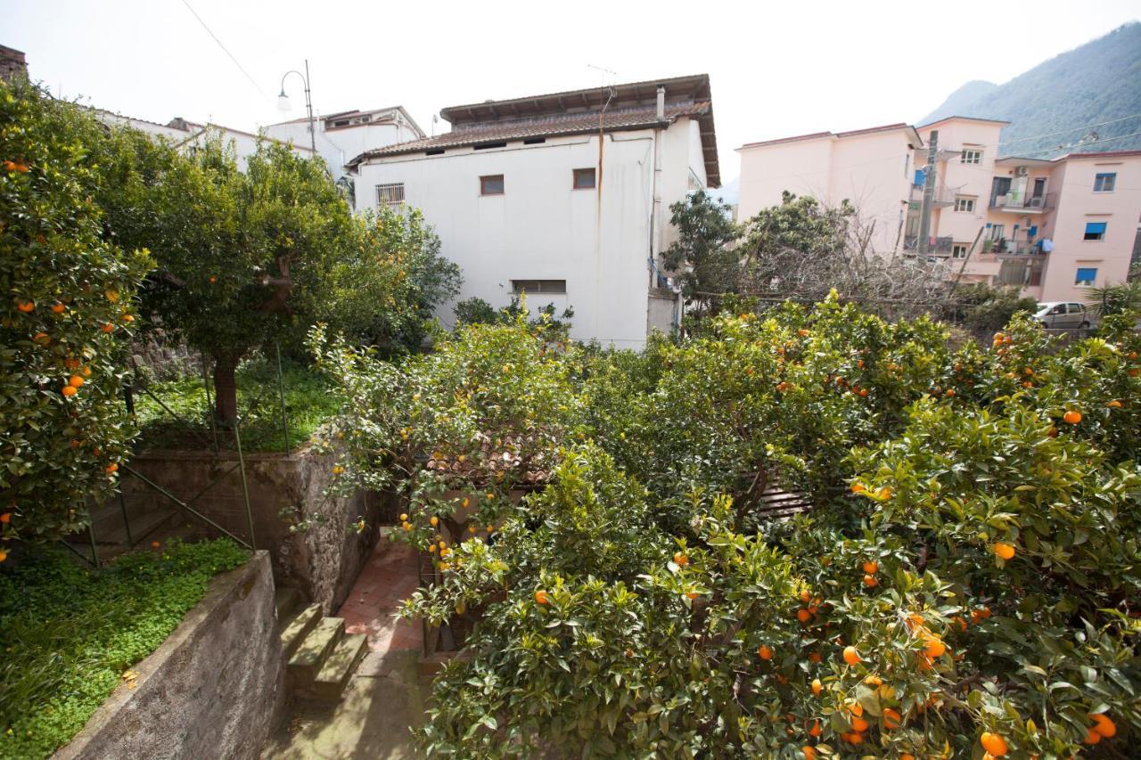Estate4Home - Casa Luigino Сант'Анджелло Экстерьер фото